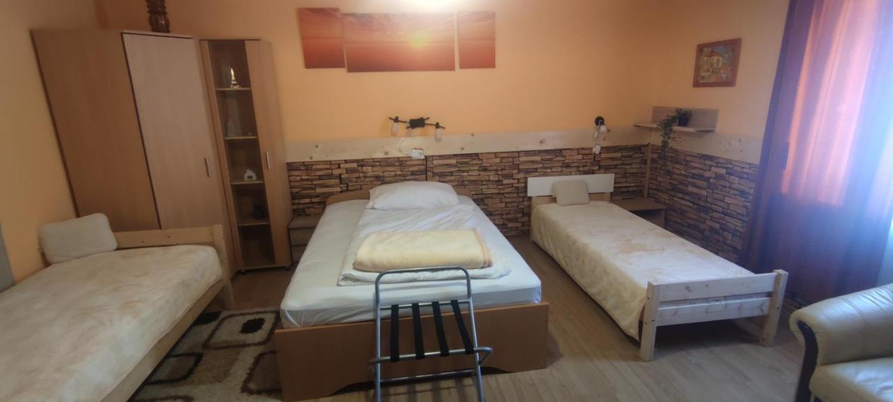 Krisztina Apartman 瑙吉考尼饶 外观 照片
